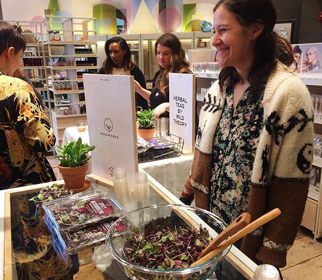 🌎💚 HAPPY EARTH DAY!!! @radishrachel killin it @spaceninety8 Urban Outfitters. Spreading the word and flavor of local produce #microgreens #bushwick #williamsburg #urbanoutfitters #urbanfarming #localproduce #earthmonth #earthday #earthday2017